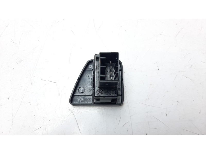 Recambio de mando elevalunas delantero izquierdo para fiat nuova 500 (150) abarth referencia OEM IAM 0735450601  