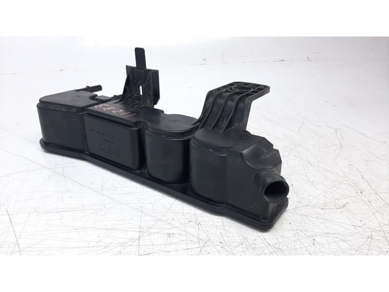 Recambio de filtro carbono activo para kia rio (yb) 1.2 cat referencia OEM IAM 9829656180  