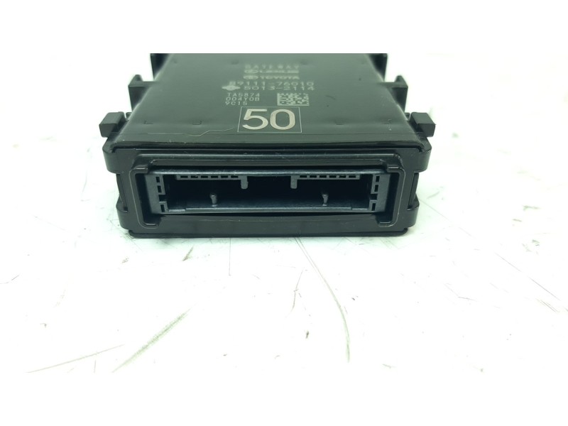 Recambio de modulo electronico para lexus ux (za10) referencia OEM IAM 8911176010  