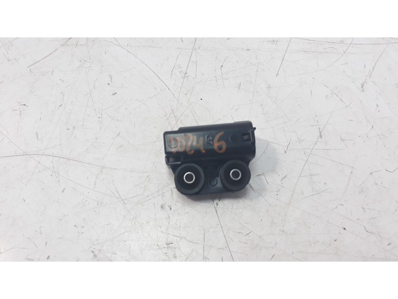 Recambio de sensor para triumph street triple street triple r referencia OEM IAM 2502405  