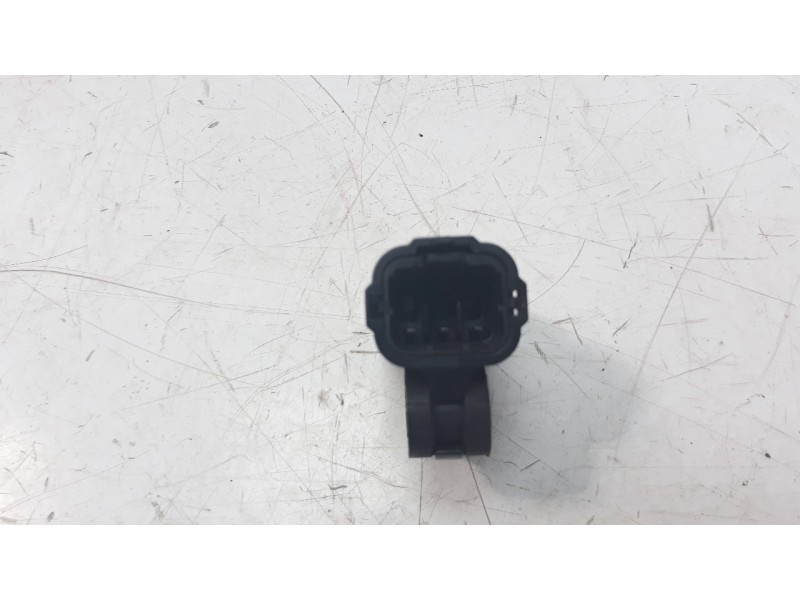 Recambio de sensor para triumph street triple street triple r referencia OEM IAM 2502405  