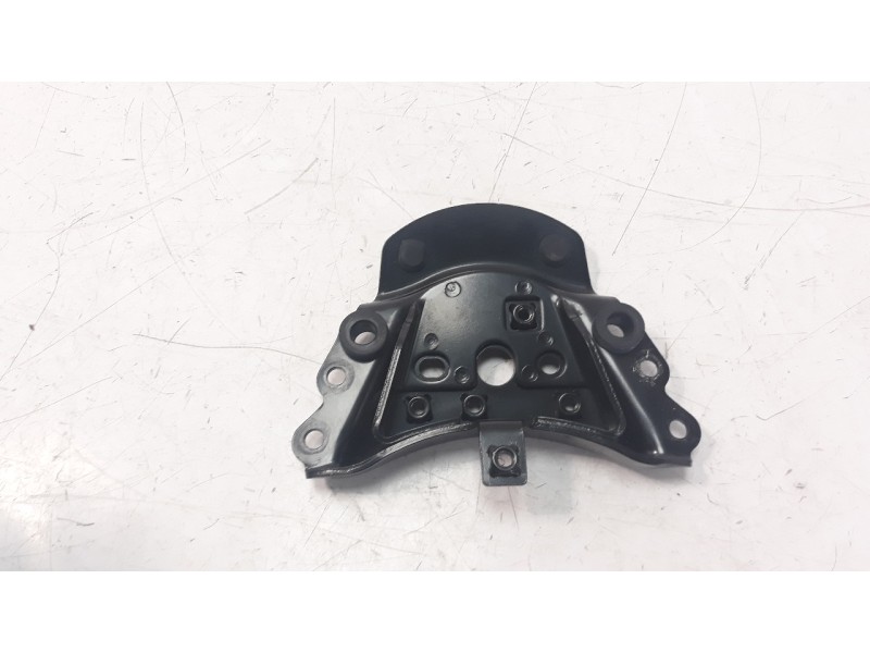 Recambio de subchasis trasero para triumph street triple street triple r referencia OEM IAM 2070166  