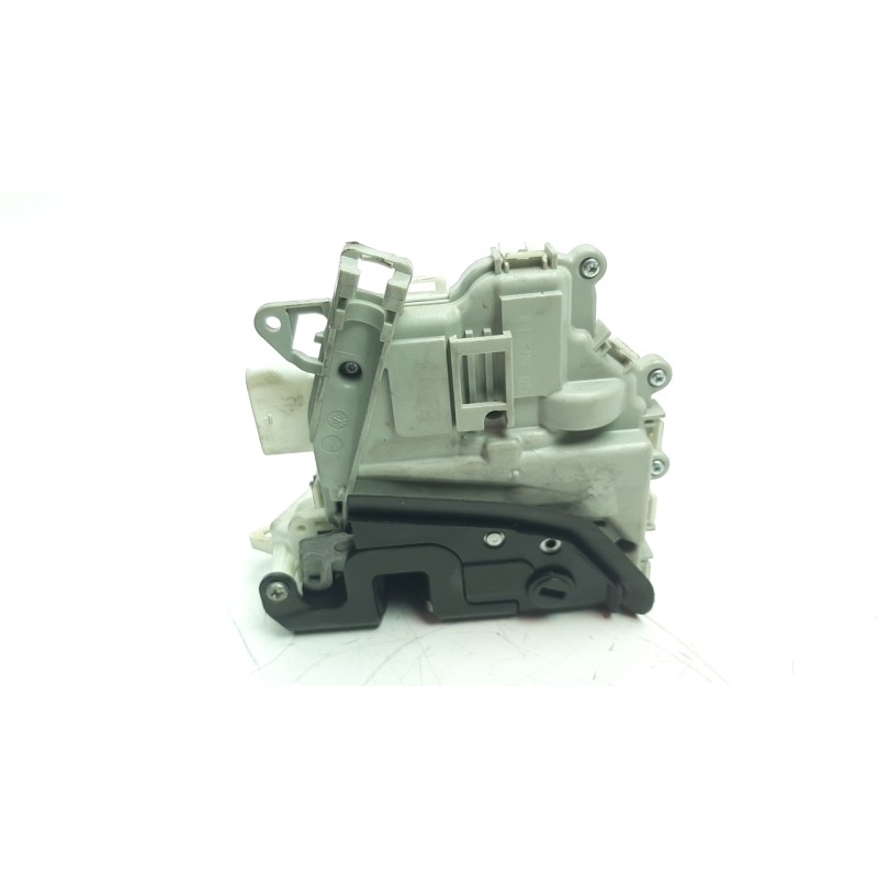 Recambio de cerradura puerta trasera derecha para audi a3 sportback (8vf) 1.5 16v tsi act referencia OEM IAM 8K0839016H  