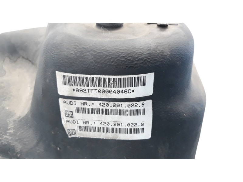 Recambio de deposito combustible para audi r8 (423) 4.2 fsi referencia OEM IAM 420201022S  