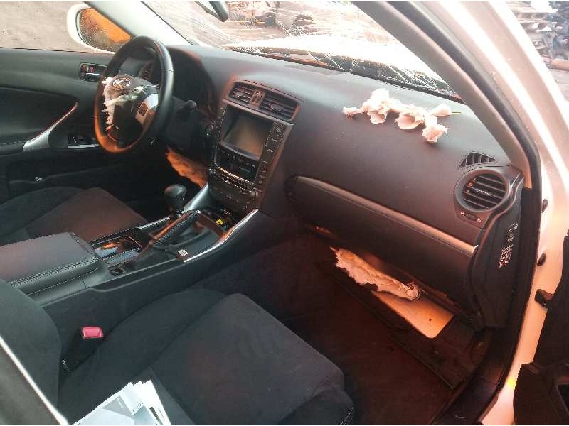 lexus is200 (ds2/is2) del año 2011