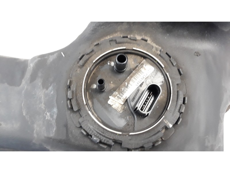 Recambio de deposito combustible para audi r8 (423) 4.2 fsi referencia OEM IAM 420201021J 420201319B 