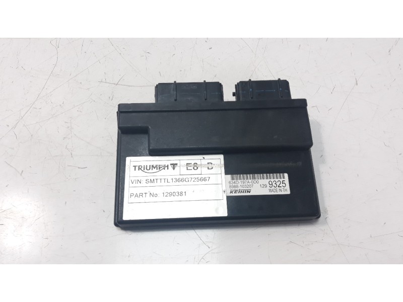Recambio de centralita motor uce para triumph street triple street triple r referencia OEM IAM 1299325  