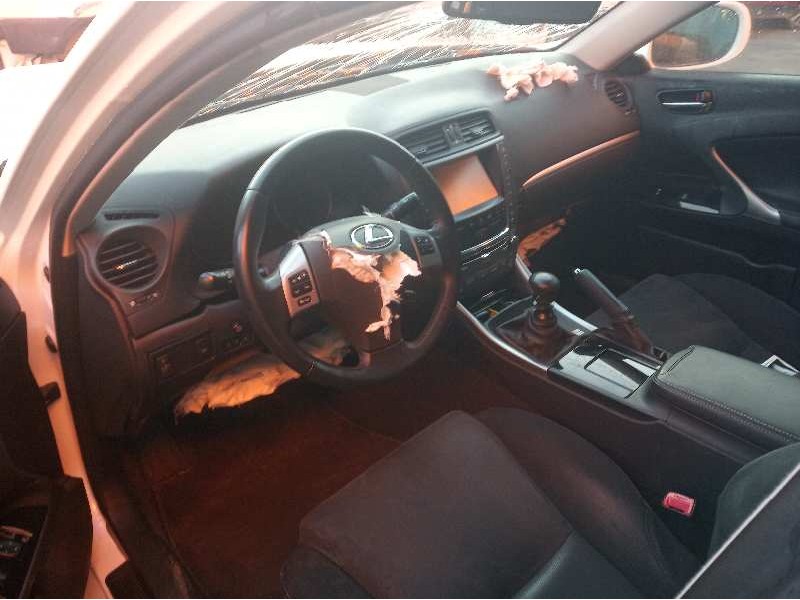 lexus is200 (ds2/is2) del año 2011