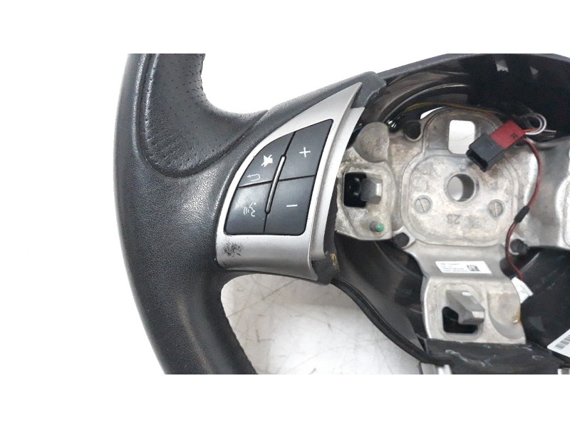 Recambio de volante para fiat nuova 500 (150) abarth referencia OEM IAM 71753457  