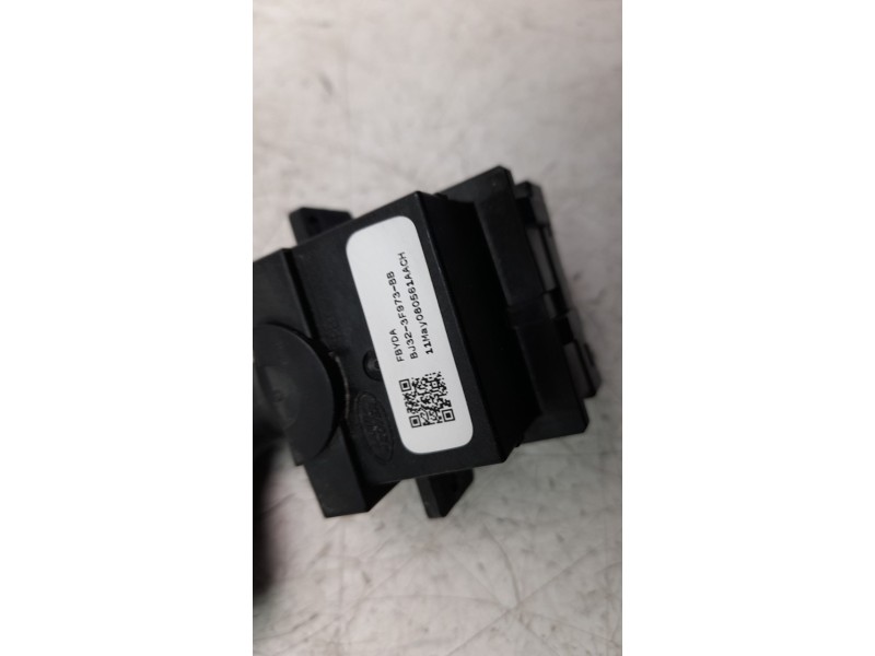Recambio de mando limpia para land rover evoque 2.0 turbo cat referencia OEM IAM BJ323F973BB  