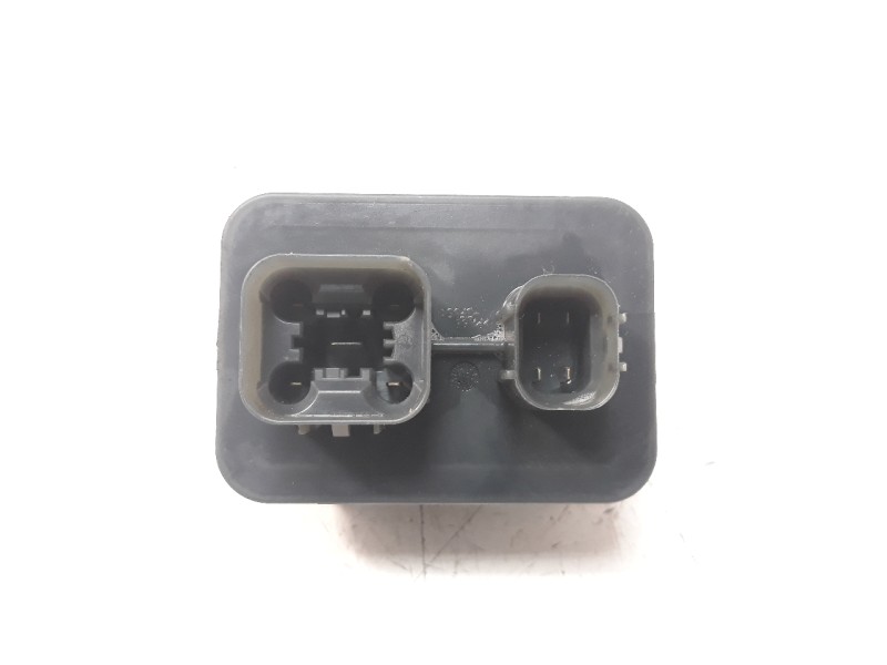 Recambio de caja precalentamiento para fiat 500 l (330) 1.3 16v jtd cat referencia OEM IAM 55229840  