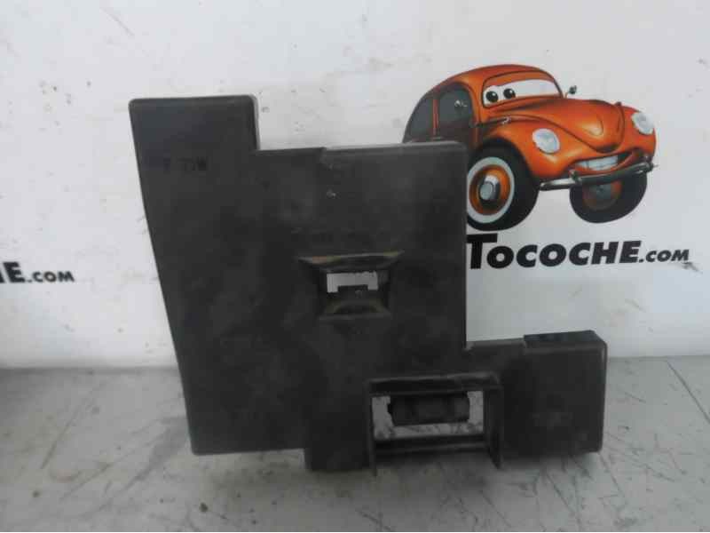 Recambio de portalamparas para ford fiesta berlina ghia referencia OEM IAM  FD0504153 