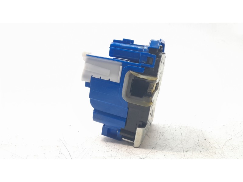 Recambio de cerradura puerta delantera derecha para fiat 500 l (330) 1.3 16v jtd cat referencia OEM IAM 51884139  