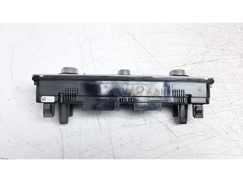 Recambio de mando climatizador para audi a3 sportback (8vf) 1.5 16v tsi act referencia OEM IAM 8V0820043AM  