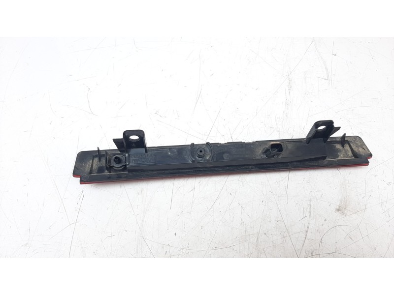 Recambio de luz central de freno para renault clio iv 0.9 referencia OEM IAM 265902759R  