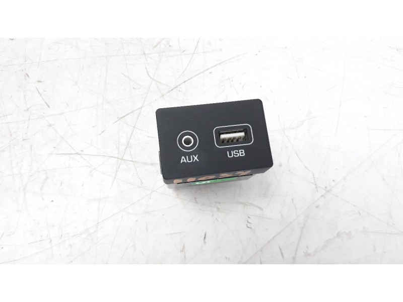 Recambio de modulo electronico para hyundai i20 1.2 16v cat referencia OEM IAM 96120C7000  
