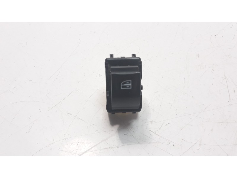 Recambio de mando elevalunas delantero derecho para renault clio iv 0.9 referencia OEM IAM 254218614R  