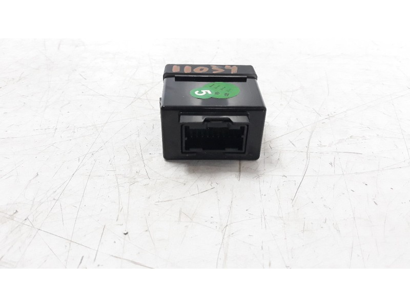 Recambio de modulo electronico para hyundai i20 1.2 16v cat referencia OEM IAM 96120C7000  
