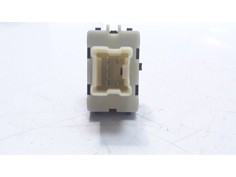 Recambio de mando elevalunas delantero derecho para renault clio iv 0.9 referencia OEM IAM 254218614R  