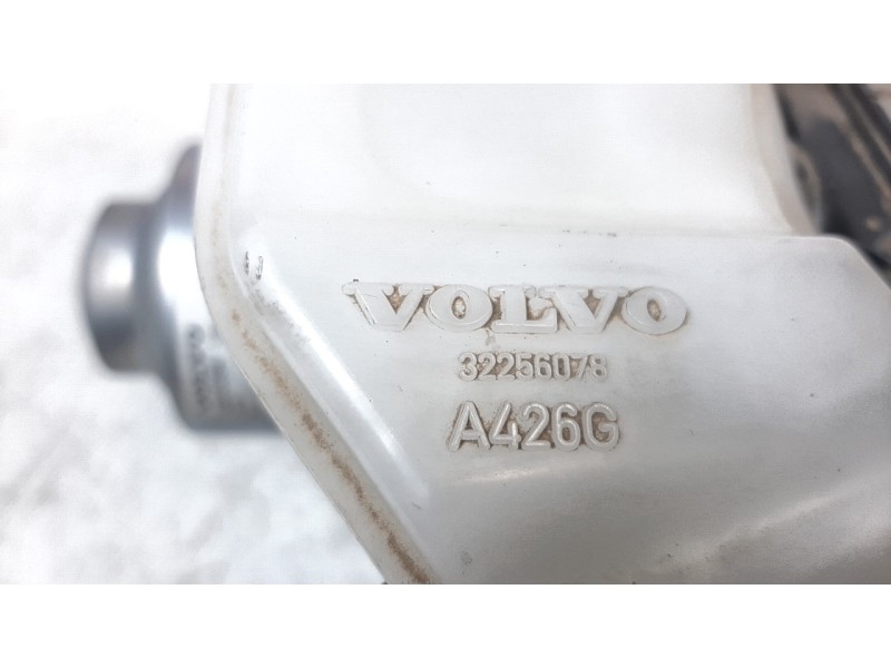 Recambio de abs para volvo v60 familiar 2.0 diesel cat referencia OEM IAM 32333264  