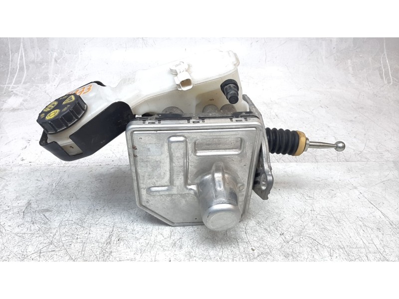 Recambio de abs para volvo v60 familiar 2.0 diesel cat referencia OEM IAM 32333264  