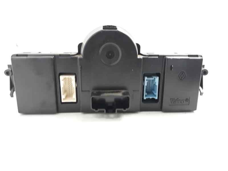 Recambio de mando climatizador para renault scenic ii dynamique referencia OEM IAM 8200344841  