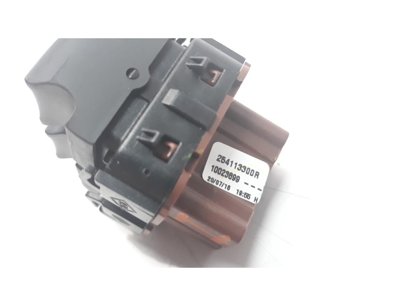 Recambio de mando elevalunas delantero izquierdo para renault clio iv 0.9 referencia OEM IAM 254113300R  