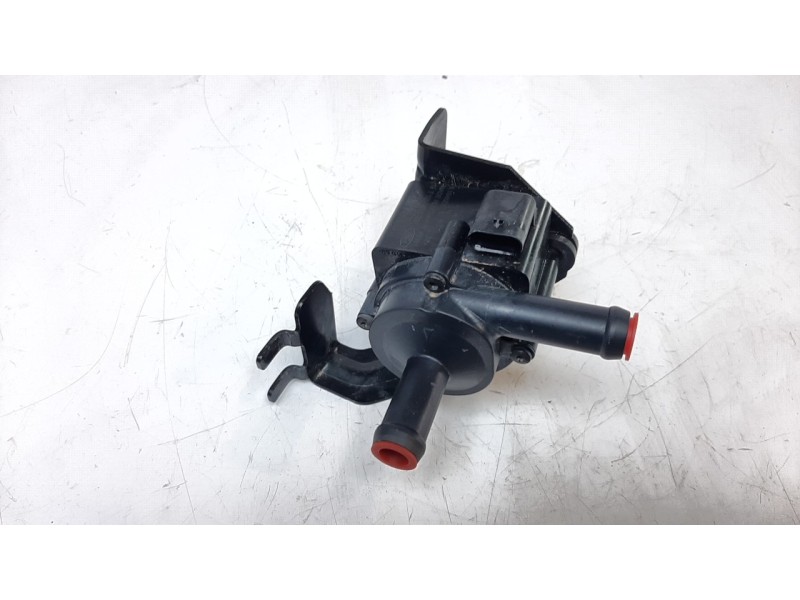 Recambio de bomba agua para ford ecosport (cr6) trend referencia OEM IAM GN118K577AA  