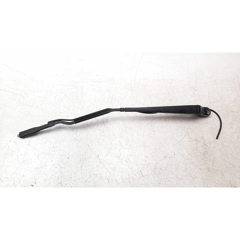 Recambio de brazo limpia delantero izquierdo para mercedes-benz vito (w639) basic, combi 109 cdi compacto (639.601) referencia O