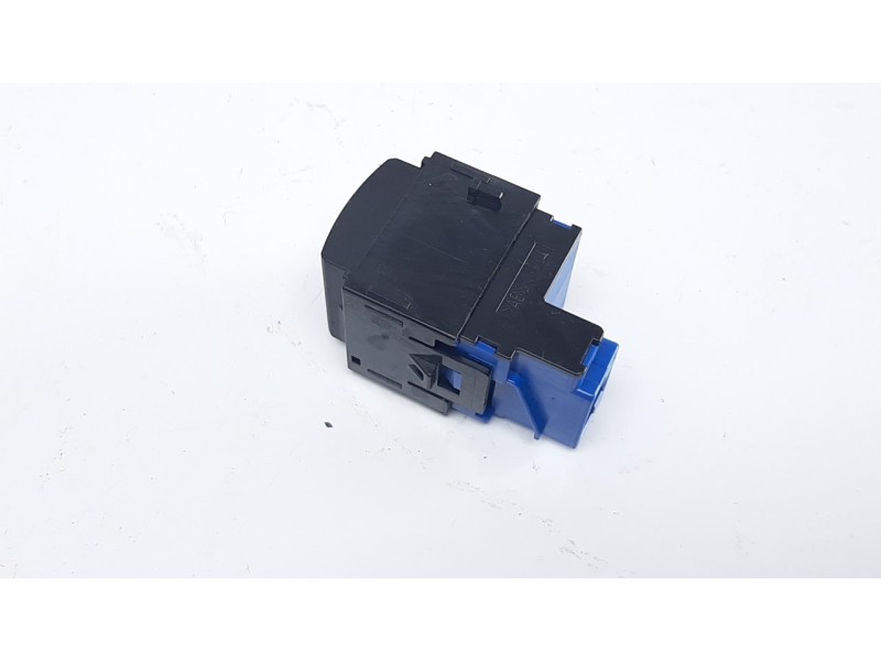 Recambio de interruptor para toyota corolla (e21) referencia OEM IAM 8415202160  