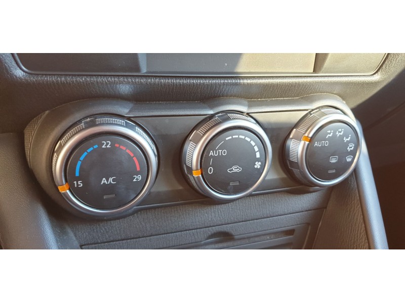 Recambio de mando calefaccion / aire acondicionado para mazda cx-3 100 aniversario referencia OEM IAM DH0M61190D  