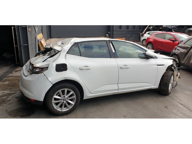 renault megane iv berlina 5p del año 2017