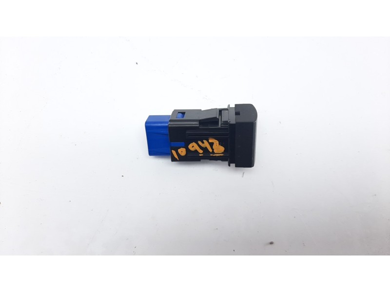 Recambio de interruptor para toyota corolla (e21) referencia OEM IAM 8415312010  