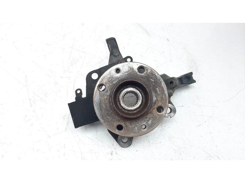 Recambio de mangueta delantera derecha para renault clio iv 0.9 referencia OEM IAM 400146343R  