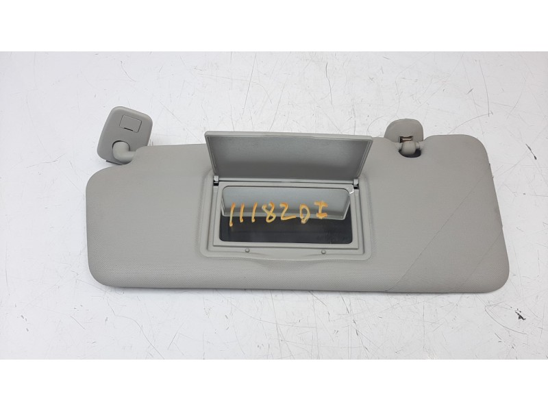 Recambio de parasol izquierdo para renault clio iv 0.9 referencia OEM IAM 964010303R  