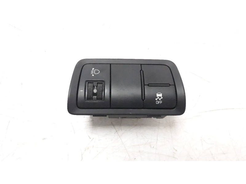Recambio de interruptor para hyundai i20 1.2 16v cat referencia OEM IAM 93300C8050  