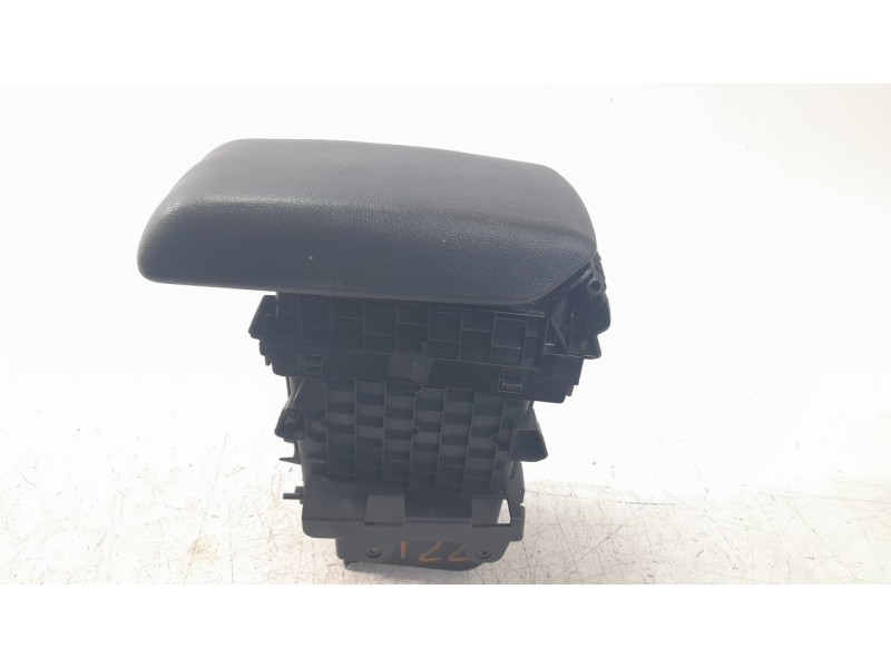 Recambio de apoyabrazos central para ford ecosport (cr6) trend referencia OEM IAM GN15A045B55  