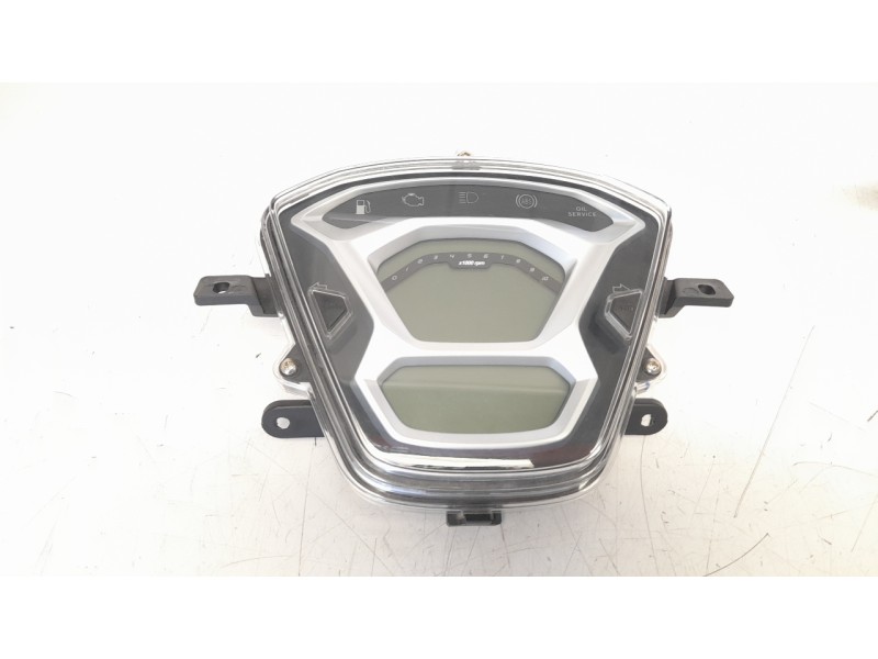Recambio de cuadro instrumentos para kymco agility 50/125 referencia OEM IAM 37200AKC7E10  