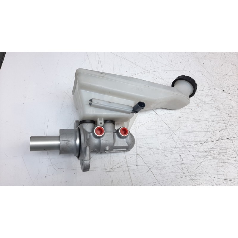 Recambio de bomba freno para mercedes-benz clase a (w176) 1.5 cdi cat referencia OEM IAM A2464300002  