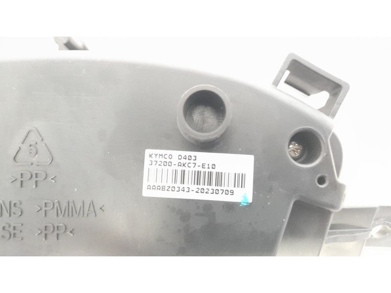 Recambio de cuadro instrumentos para kymco agility 50/125 referencia OEM IAM 37200AKC7E10  