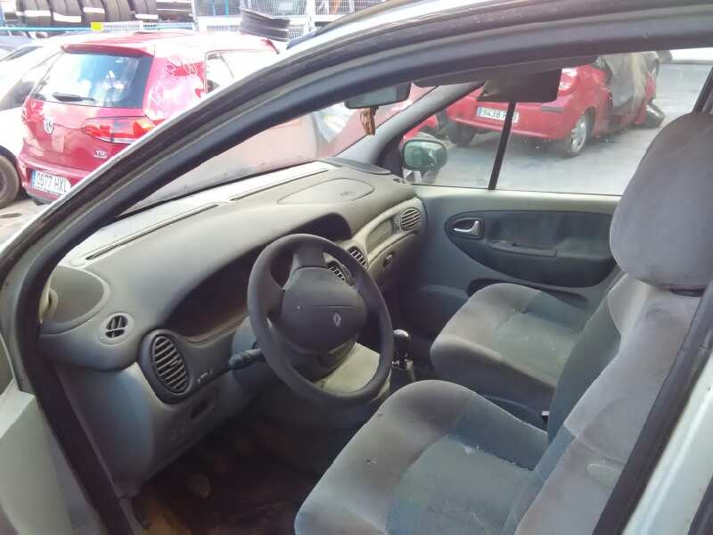 renault scenic (ja..) del año 2002