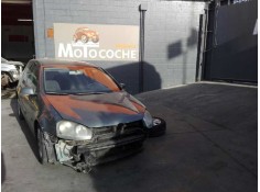 volkswagen golf v berlina (1k1) del año 2004 2