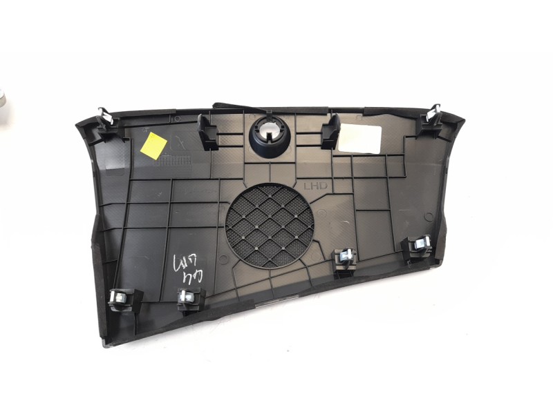 Recambio de moldura para infiniti q30 2.2d sport referencia OEM IAM 281765DF1A  