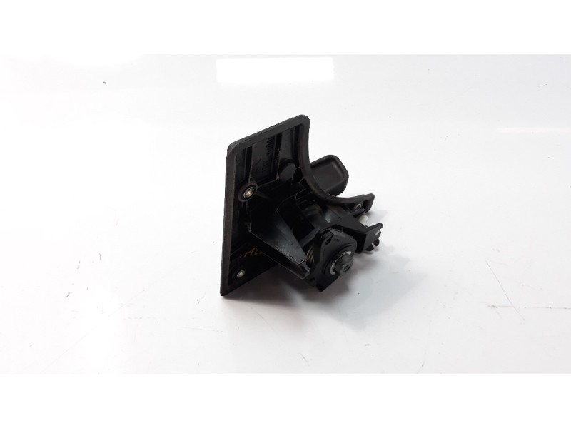 Recambio de maneta interior lateral derecha para iveco daily furgón 2.3 diesel referencia OEM IAM 242609  