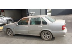 volvo s70 berlina del año 2000 2