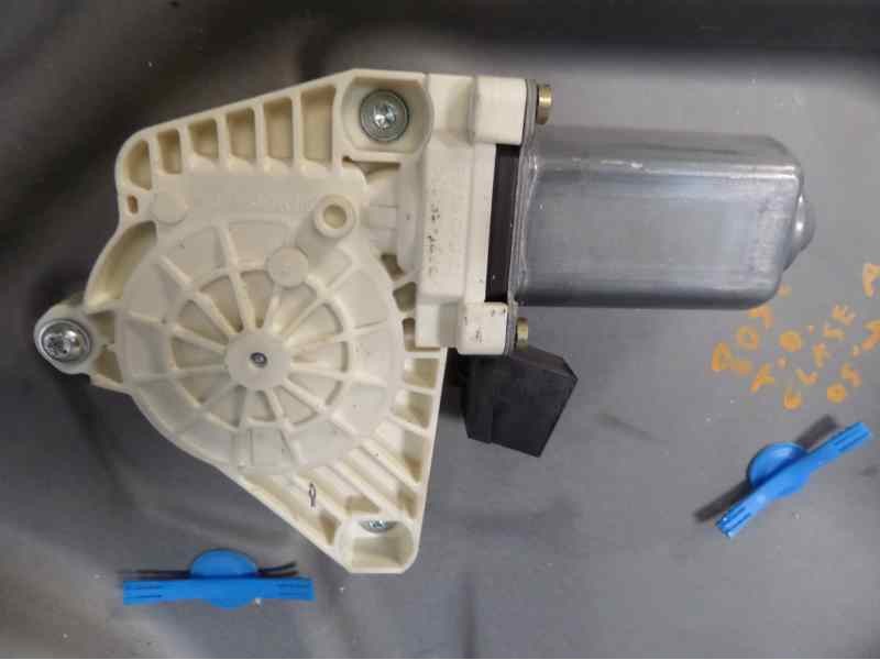 Recambio de elevalunas trasero derecho para mercedes-benz clase a (w169) a 170 a-edition referencia OEM IAM A1697301479  