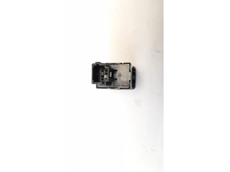 Recambio de interruptor para nissan pulsar (c13) acenta referencia OEM IAM 251453TA0A  