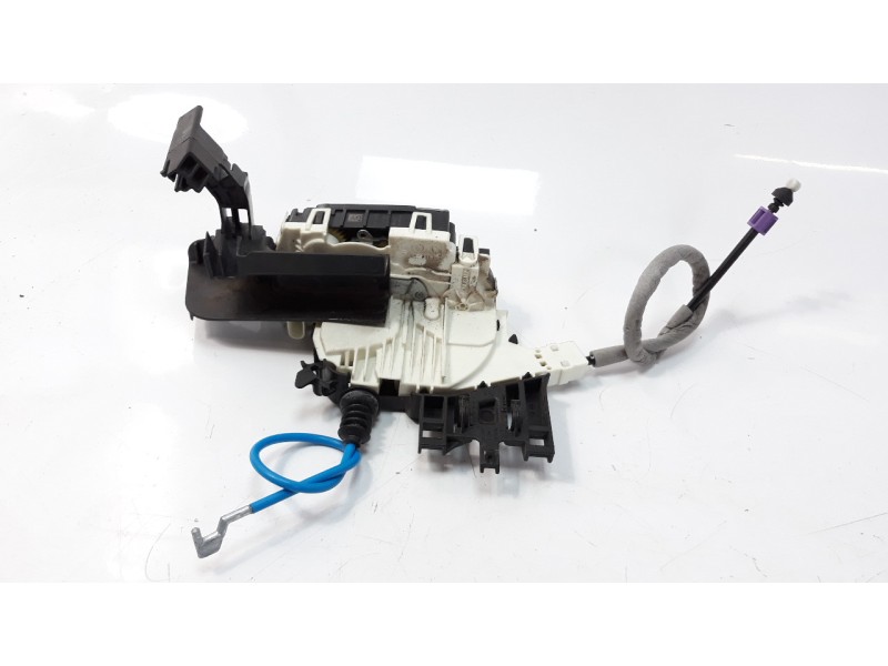 Recambio de cerradura puerta delantera izquierda para mercedes-benz clase a (w176) 1.5 cdi cat referencia OEM IAM 1667200135  