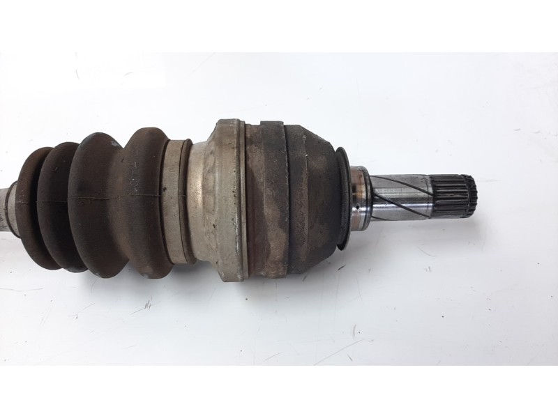 Recambio de transmision delantera derecha para opel astra g berlina 1.6 16v referencia OEM IAM 374639  