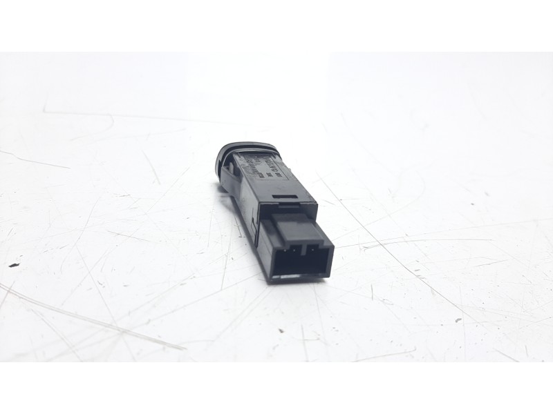 Recambio de warning para volvo v40 momentum referencia OEM IAM 9123682  